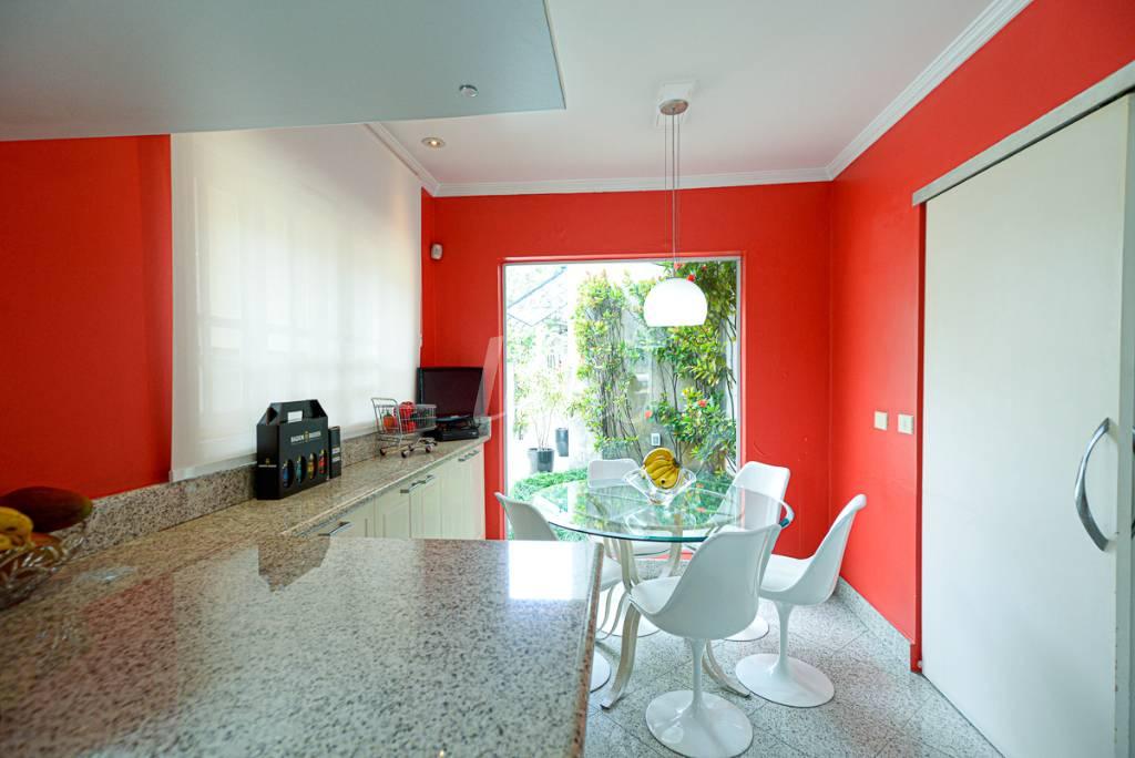 COZINHA de Casa à venda, sobrado com 420 m², 4 quartos e 6 vagas em Jd. Leonor M. de Barros - São Paulo