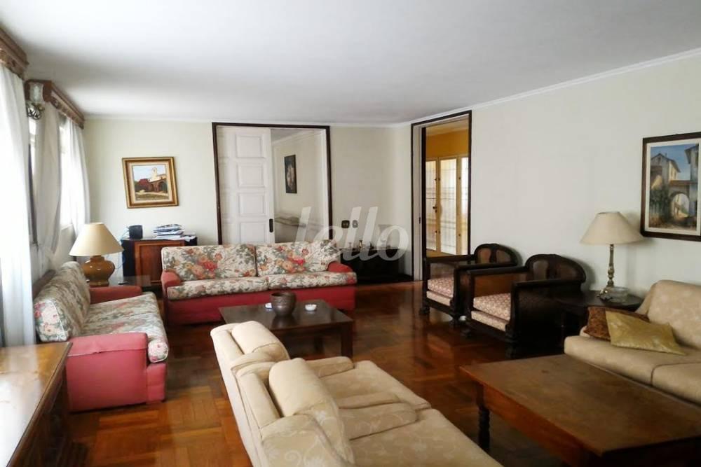 SALA de Apartamento à venda, Padrão com 285 m², 4 quartos e 2 vagas em Higienópolis - São Paulo
