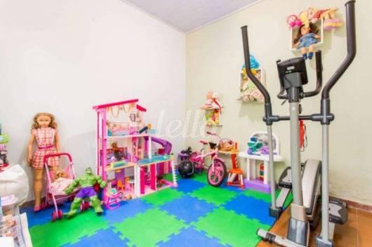 DORMITÓRIO INFANTIL de Casa à venda, sobrado com 120 m², 4 quartos e 2 vagas em Vila Olímpia - São Paulo