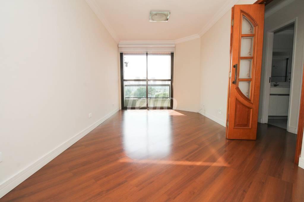 SALA de Apartamento à venda, Padrão com 82 m², 3 quartos e 2 vagas em Vila Alzira - Santo André