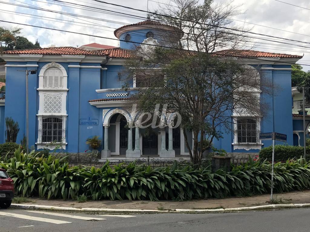 FACHADA CASA de Casa para alugar, sobrado com 600 m², e em Barra Funda - São Paulo
