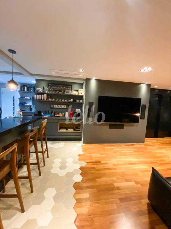 SALA DOIS AMBIENTES de Apartamento à venda, Padrão com 128 m², 2 quartos e 2 vagas em Cidade Monções - São Paulo