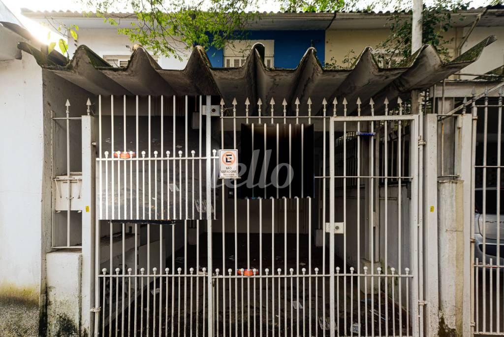 FACHADA de Casa à venda, sobrado com 80 m², 2 quartos e 1 vaga em Vila Cordeiro - São Paulo