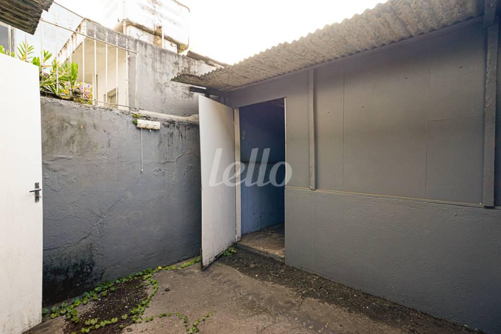 QUINTAL de Casa à venda, sobrado com 80 m², 2 quartos e 1 vaga em Vila Cordeiro - São Paulo