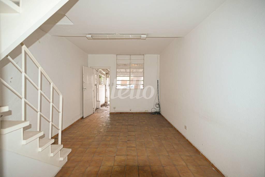SALA de Casa à venda, sobrado com 80 m², 2 quartos e 1 vaga em Vila Cordeiro - São Paulo