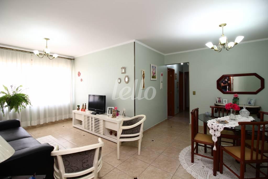 SALA DOIS AMBIENTES de Apartamento à venda, Padrão com 97 m², 3 quartos e 1 vaga em Chácara Mafalda - São Paulo