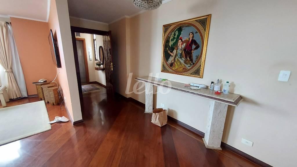 ENTRADA de Apartamento à venda, Padrão com 273 m², 4 quartos e 5 vagas em Água Fria - São Paulo