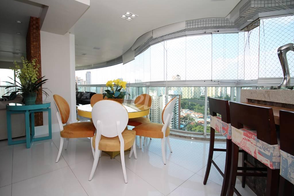 SALA de Apartamento à venda, Padrão com 242 m², 4 quartos e 6 vagas em Jardim Anália Franco - São Paulo