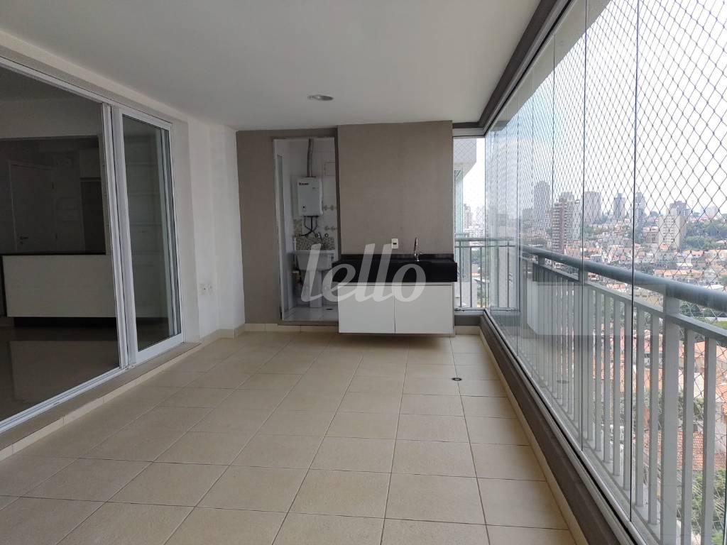 VARANDA de Apartamento à venda, Padrão com 99 m², 3 quartos e 2 vagas em Chácara Inglesa - São Paulo