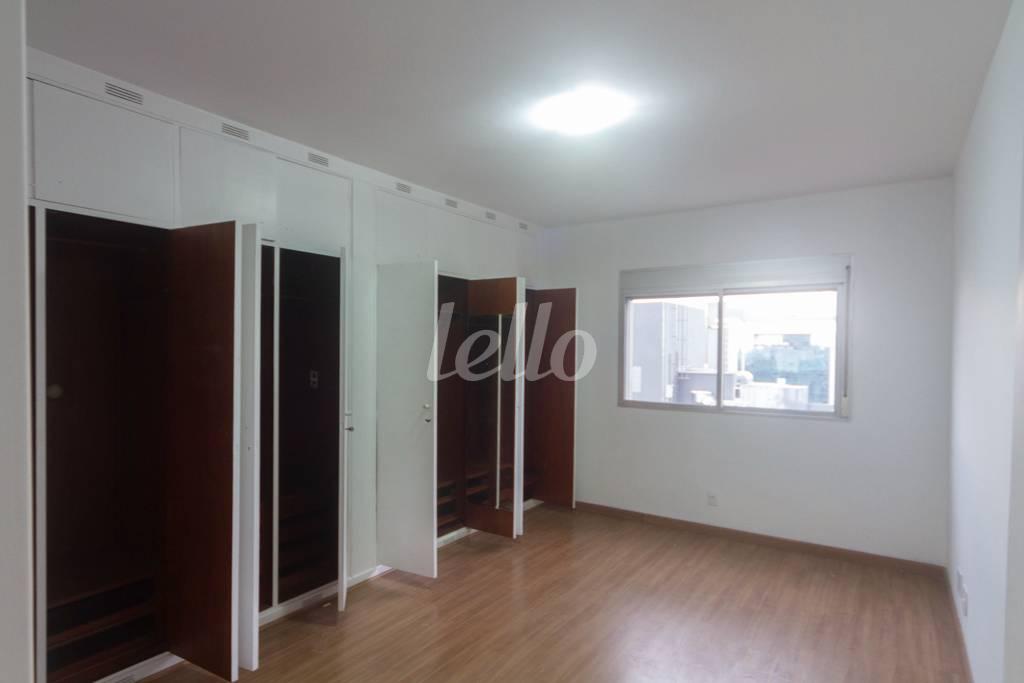 DORMITÓRIO 4 de Apartamento para alugar, Padrão com 400 m², 4 quartos e 3 vagas em Jardim América - São Paulo