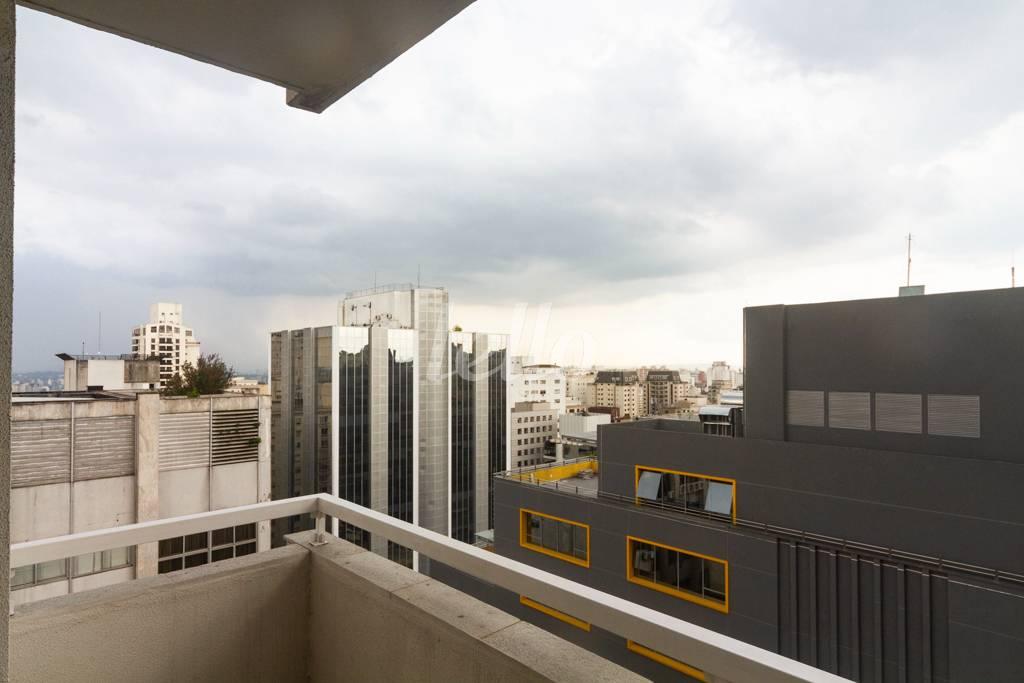 SACADA DA SUÍTE 1 de Apartamento para alugar, Padrão com 400 m², 4 quartos e 3 vagas em Jardim América - São Paulo