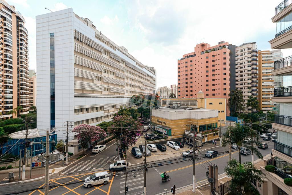 VISTA DA SALA de Apartamento à venda, Padrão com 110 m², 3 quartos e 2 vagas em Santana - São Paulo
