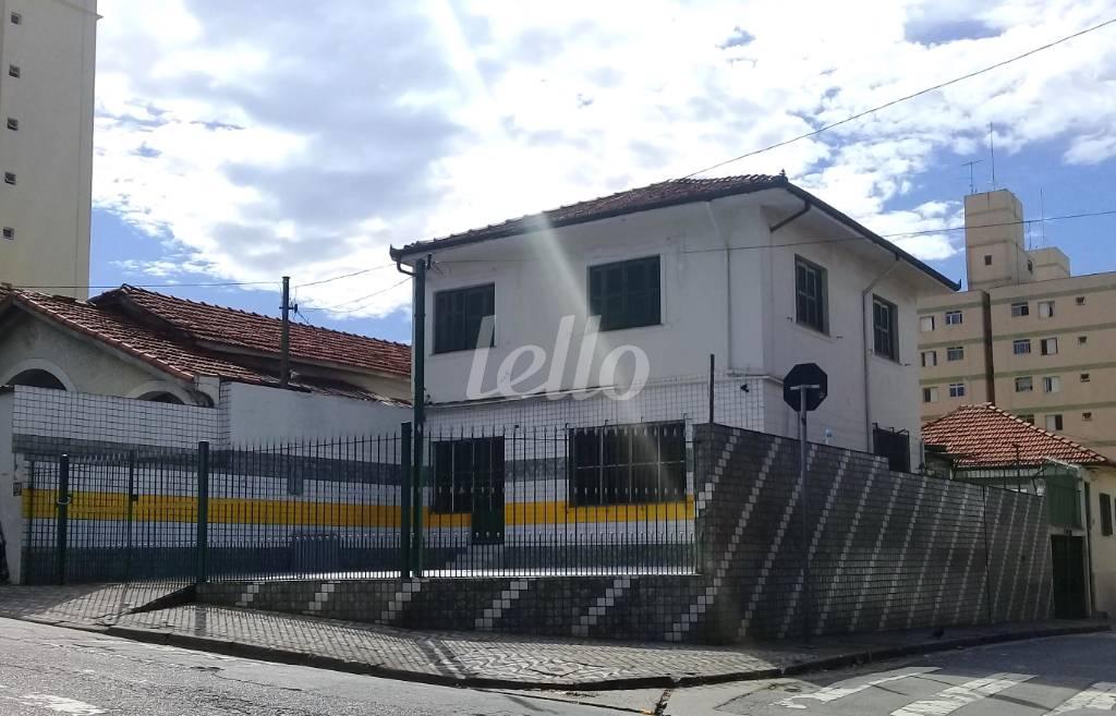 FACHADA de Casa à venda, sobrado com 187 m², e 4 vagas em Vila Mazzei - São Paulo