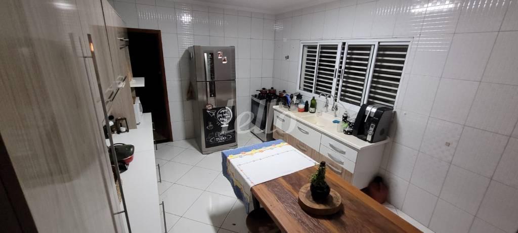 COZINHA de Casa à venda, sobrado com 130 m², 3 quartos e 3 vagas em Tremembé - São Paulo