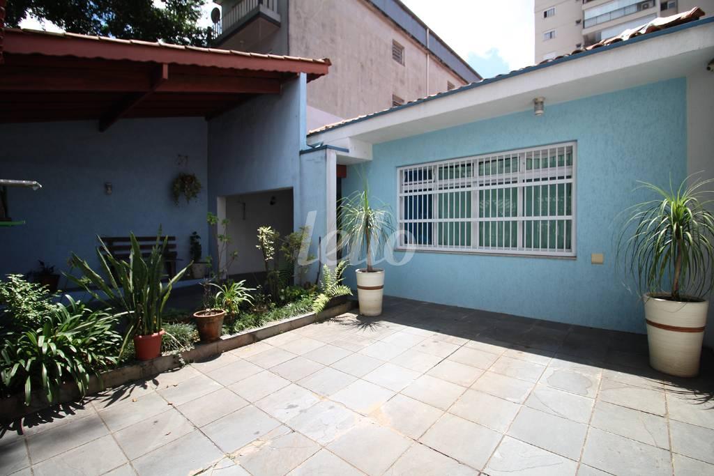 GARAGEM de Casa para alugar, sobrado com 240 m², 3 quartos e 3 vagas em Tatuapé - São Paulo