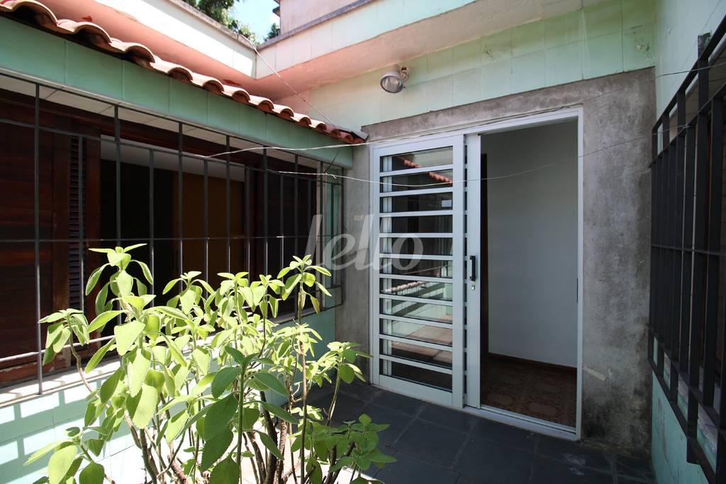 ÁREA EXTERNA de Casa para alugar, sobrado com 240 m², 3 quartos e 3 vagas em Tatuapé - São Paulo