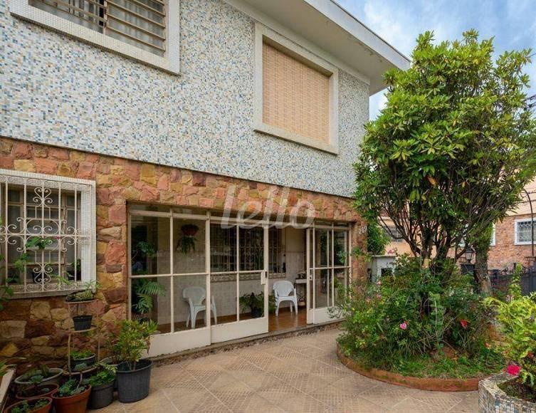 TERRAÇO ENTRADA de Casa à venda, sobrado com 215 m², 3 quartos e 2 vagas em Santana - São Paulo