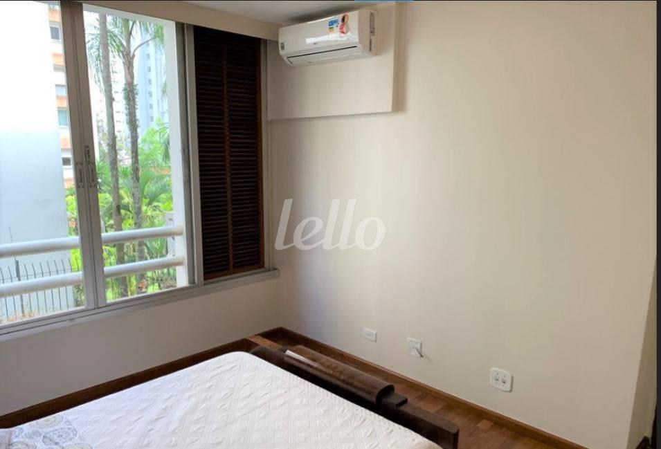 DORMITORIO de Apartamento para alugar, Padrão com 300 m², 4 quartos e 3 vagas em Paraíso - São Paulo