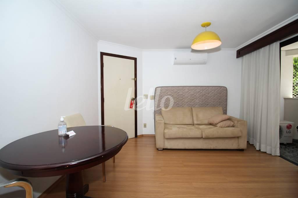 SALA de Apartamento à venda, Padrão com 39 m², 1 quarto e em Higienópolis - São Paulo