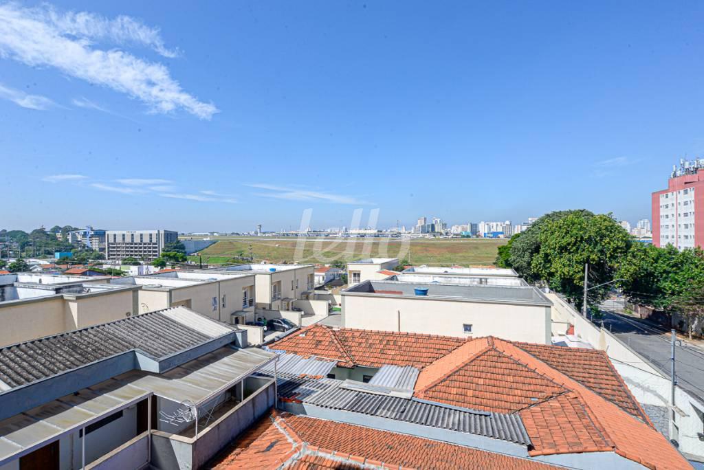 VISTA DA SALA de Apartamento à venda, cobertura - Padrão com 130 m², 2 quartos e em Planalto Paulista - São Paulo