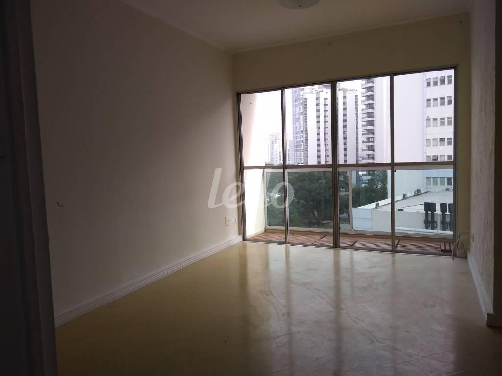 SALA de Apartamento à venda, Padrão com 70 m², 2 quartos e 1 vaga em Santana - São Paulo