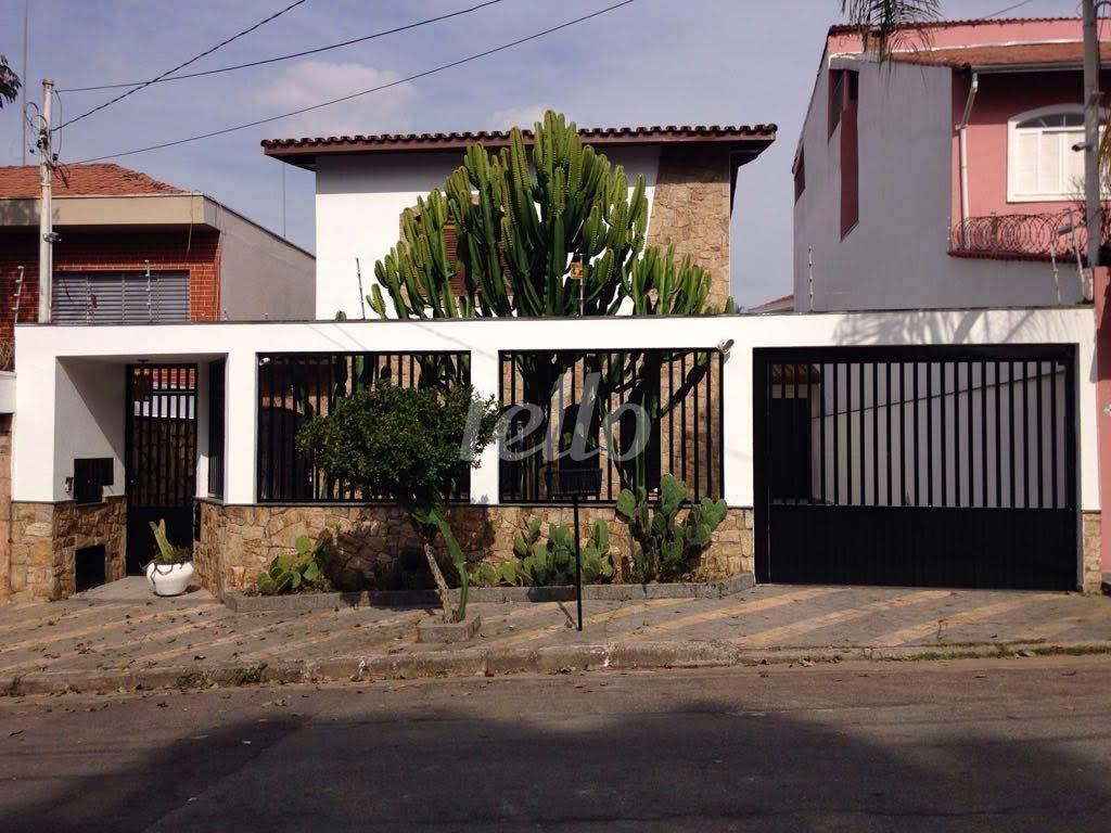 FACHADA de Casa à venda, sobrado com 230 m², 3 quartos e 5 vagas em Jardim Guapira - São Paulo