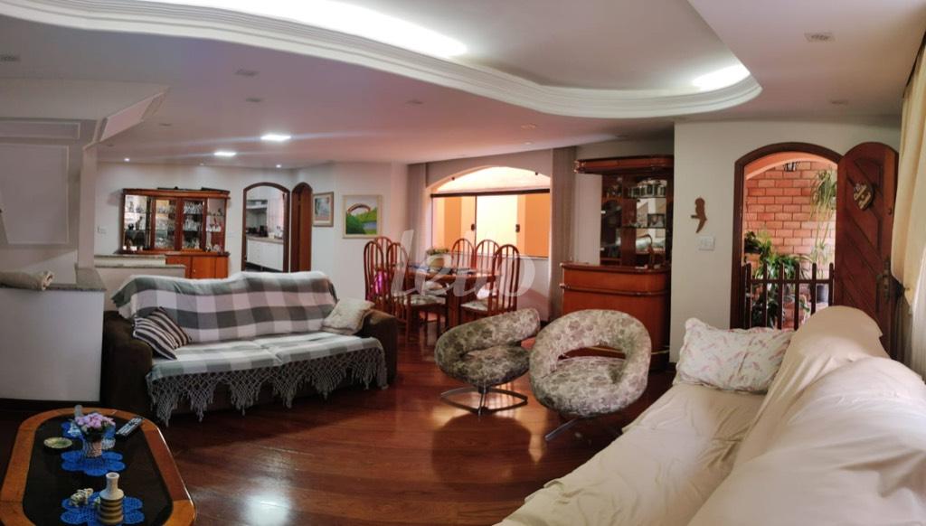 SALA de Casa à venda, sobrado com 300 m², 4 quartos e 5 vagas em Alto da Moóca - São Paulo