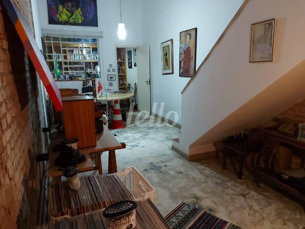 ESCRITÓRIO de Casa à venda, sobrado com 172 m², e 2 vagas em Vila Mariana - São Paulo