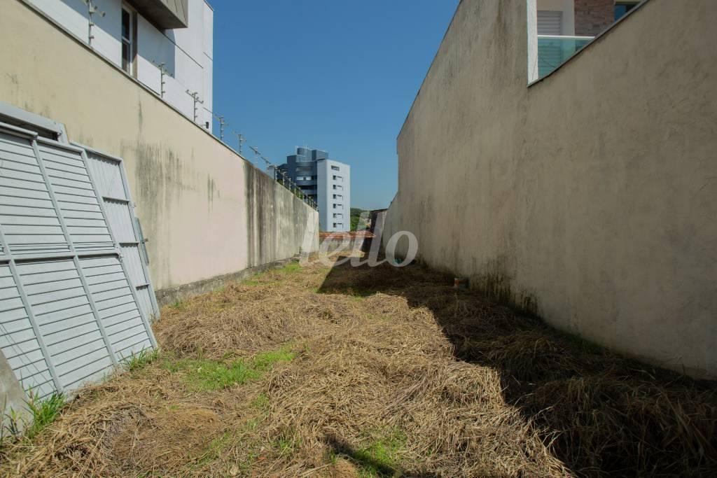 TERRENO de Área / Terreno para alugar, Padrão com 222 m², e em Vila Formosa - São Paulo