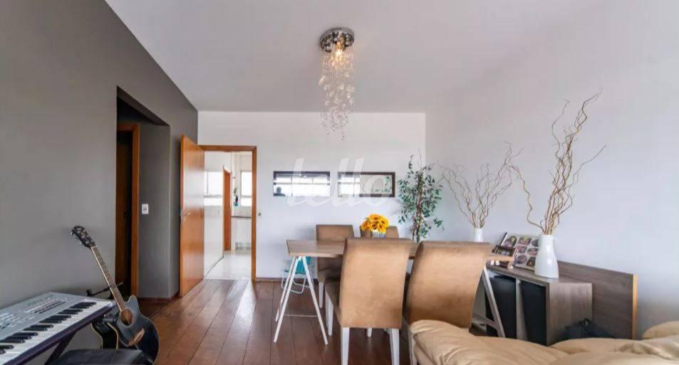 SALA de Apartamento à venda, Padrão com 180 m², 4 quartos e 2 vagas em Vila Bastos - Santo André