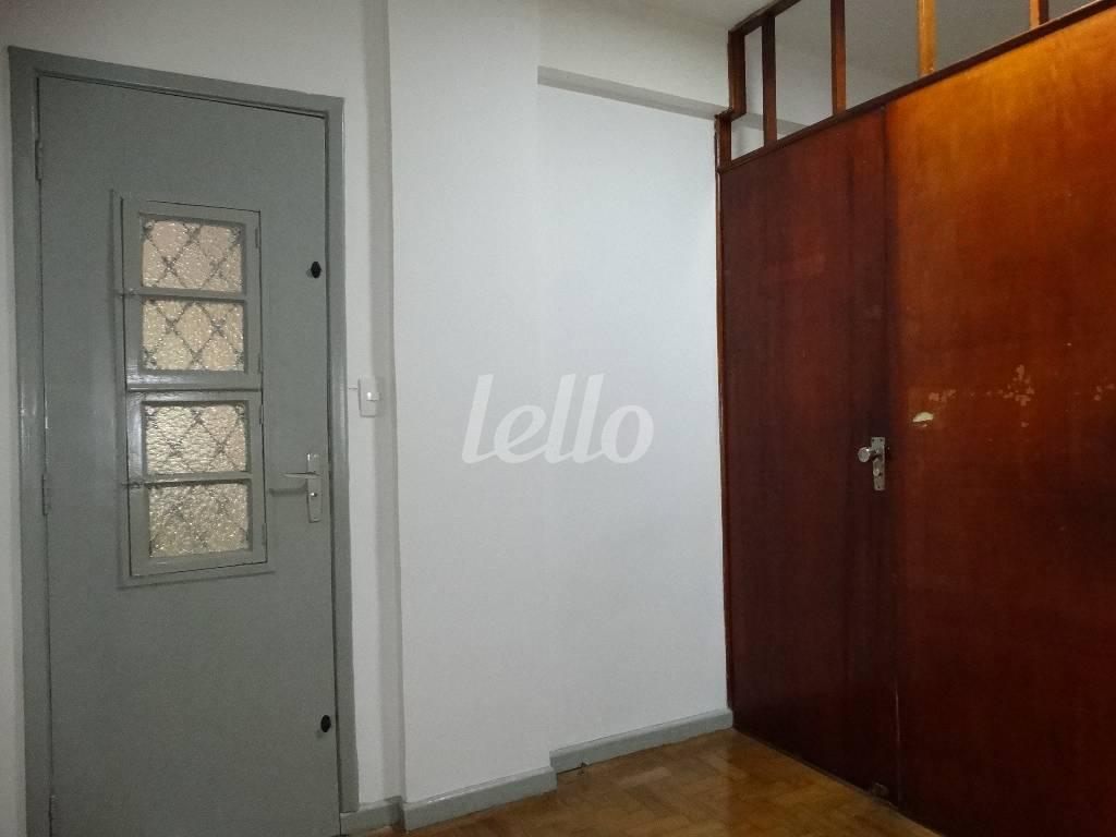 SALA 3 de Sala / Conjunto à venda, Padrão com 76 m², e em Centro - São Paulo