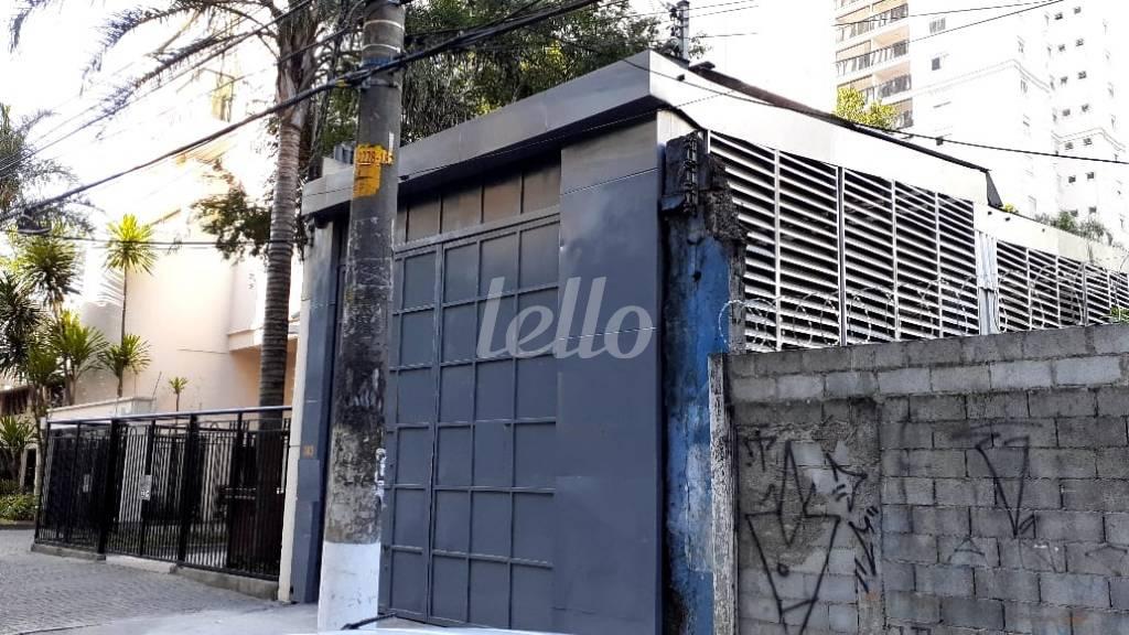 FACHADA de Galpão/Armazém à venda, Padrão com 300 m², e em Mooca - São Paulo