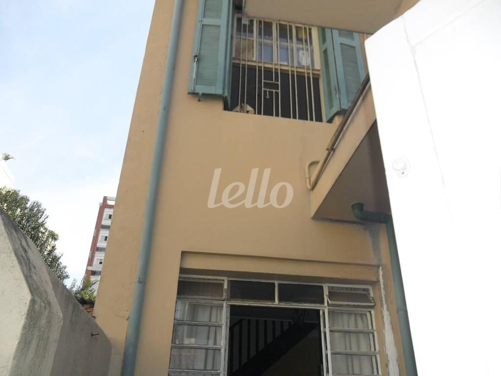 SOBRADO FUNDOS de Casa à venda, sobrado com 80 m², 3 quartos e 1 vaga em Pinheiros - São Paulo