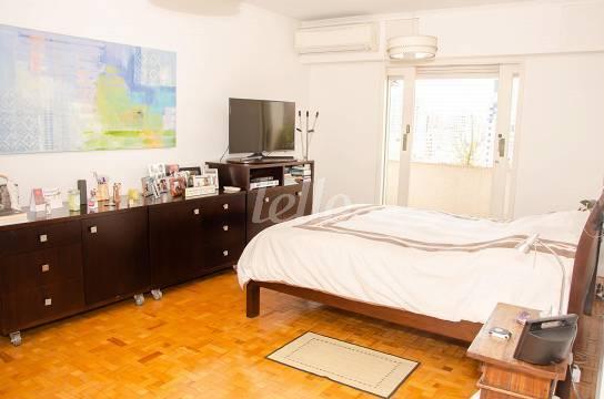 DORMITÓRIO de Apartamento à venda, Padrão com 208 m², 4 quartos e 2 vagas em Higienópolis - São Paulo