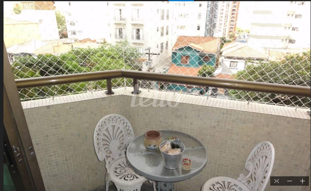 TERRAÇO de Apartamento à venda, Padrão com 133 m², 3 quartos e 2 vagas em Liberdade - São Paulo