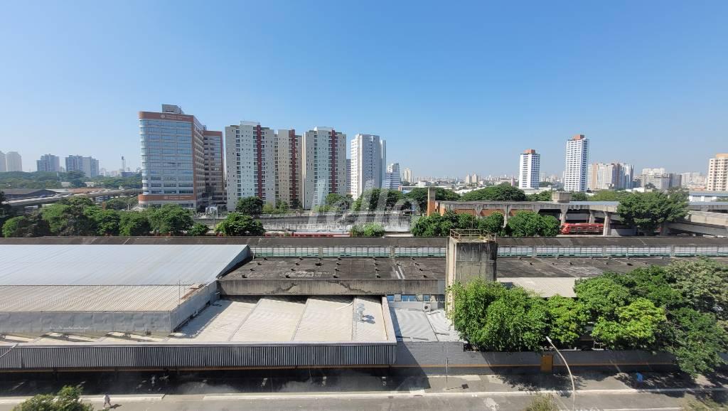 VISTA DA SALA de Apartamento à venda, Padrão com 50 m², 2 quartos e 1 vaga em Brás - São Paulo