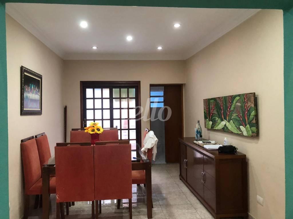 SALA DOIS AMBIENTES de Casa à venda, sobrado com 149 m², 3 quartos e em Bela Vista - São Paulo