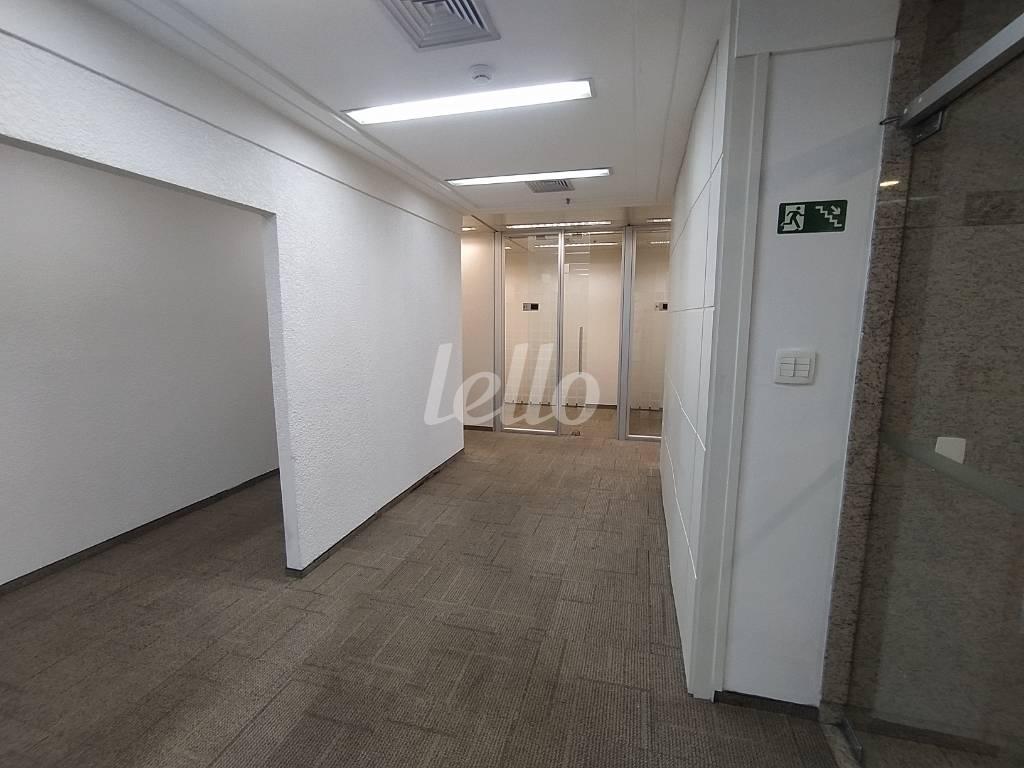 ENTRADA/CORREDOR de Sala / Conjunto para alugar, Padrão com 588 m², e 7 vagas em Cidade Monções - São Paulo
