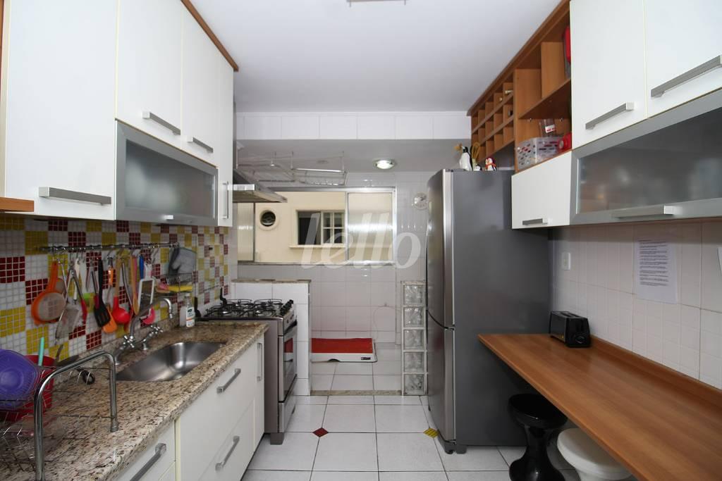 COZINHA de Apartamento para alugar, Padrão com 100 m², 3 quartos e 1 vaga em Itaim Bibi - São Paulo