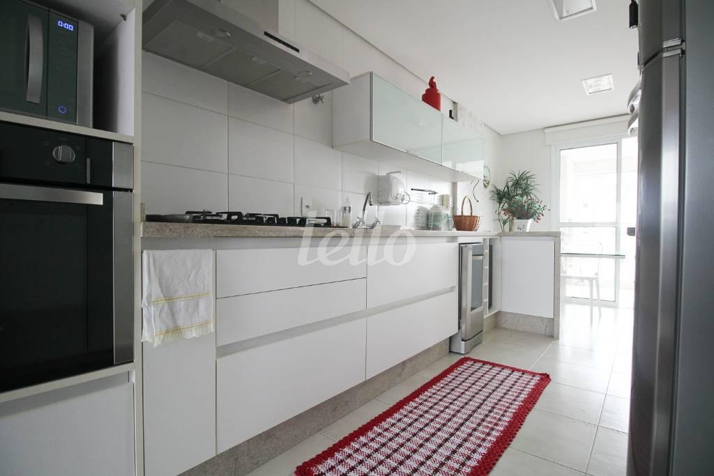 COZINHA de Apartamento à venda, Padrão com 180 m², 3 quartos e 3 vagas em Jardim Bela Vista - Santo André