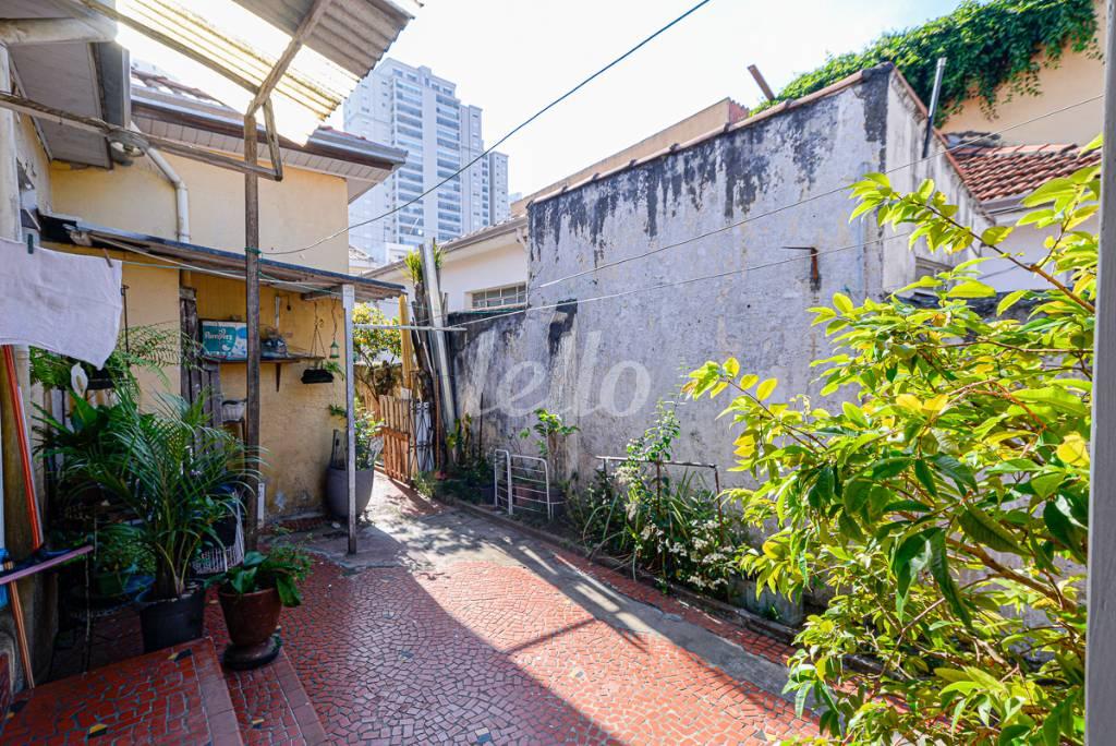 QUINTAL de Casa à venda, sobrado com 156 m², 2 quartos e em Belenzinho - São Paulo