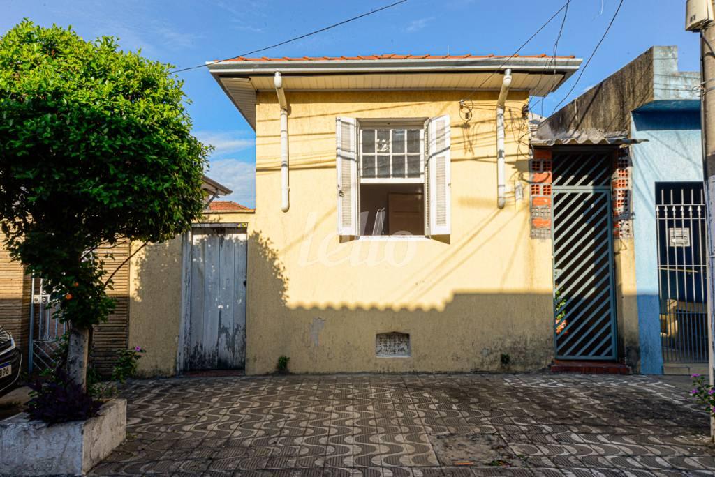FACHADA de Casa à venda, sobrado com 156 m², 2 quartos e em Belenzinho - São Paulo