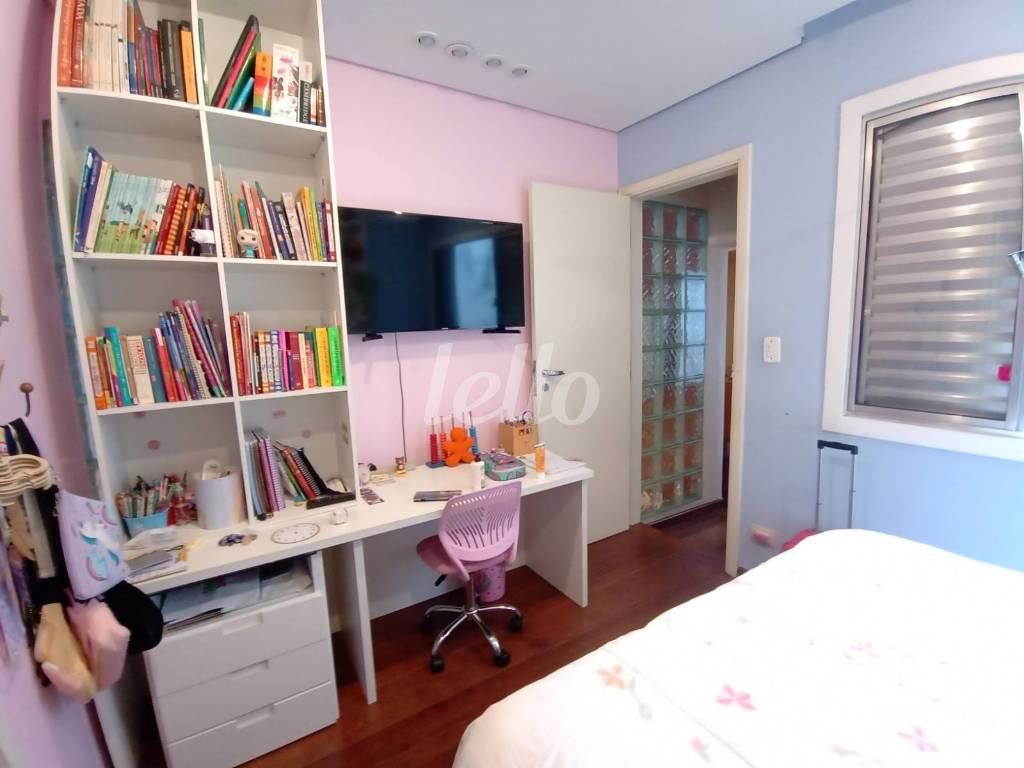 SUÍTE de Casa para alugar, sobrado com 220 m², 3 quartos e 2 vagas em Vila Mariana - São Paulo