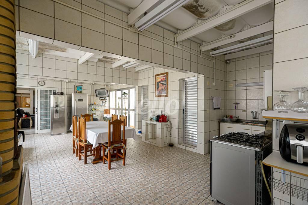 COZINHA GOURMET de Casa à venda, sobrado com 600 m², 5 quartos e 6 vagas em Água Fria - São Paulo