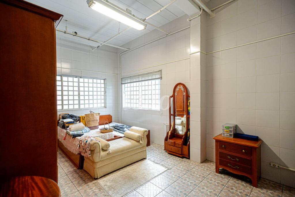 SUÍTE de Casa à venda, sobrado com 600 m², 5 quartos e 6 vagas em Água Fria - São Paulo