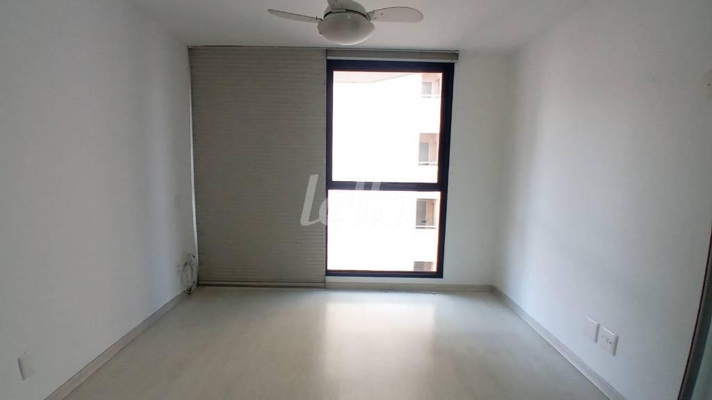 QUARTO de Apartamento à venda, Duplex com 100 m², 2 quartos e 2 vagas em Itaim Bibi - São Paulo