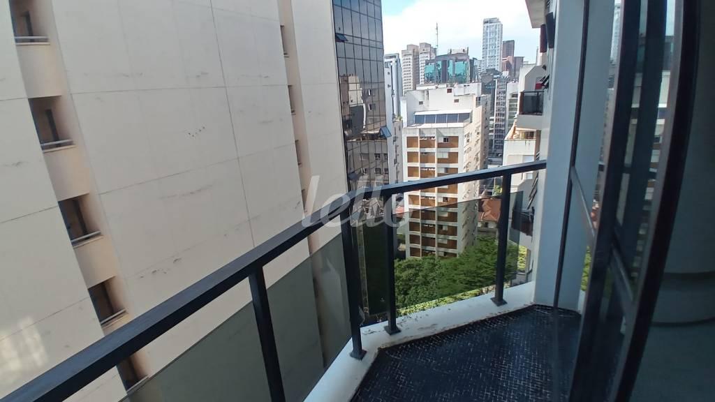 VARANDA de Apartamento à venda, Duplex com 100 m², 2 quartos e 2 vagas em Itaim Bibi - São Paulo