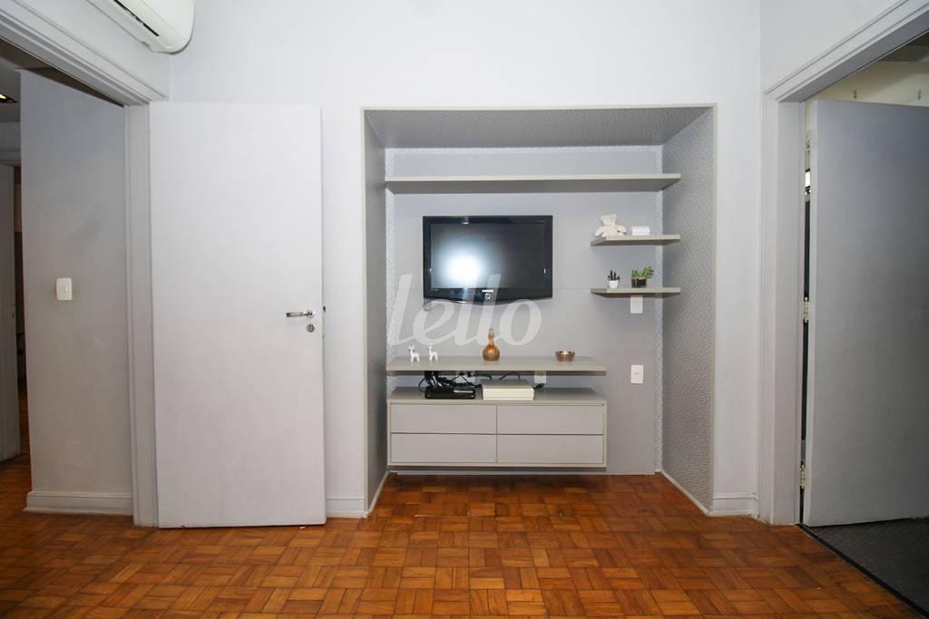 DORMITÓRIO 2 de Apartamento à venda, Padrão com 250 m², 3 quartos e 2 vagas em Santa Cecília - São Paulo
