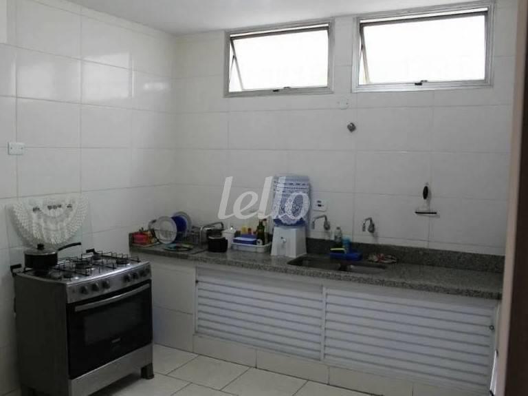 COZINHA de Casa à venda, sobrado com 385 m², 4 quartos e 5 vagas em Planalto Paulista - São Paulo