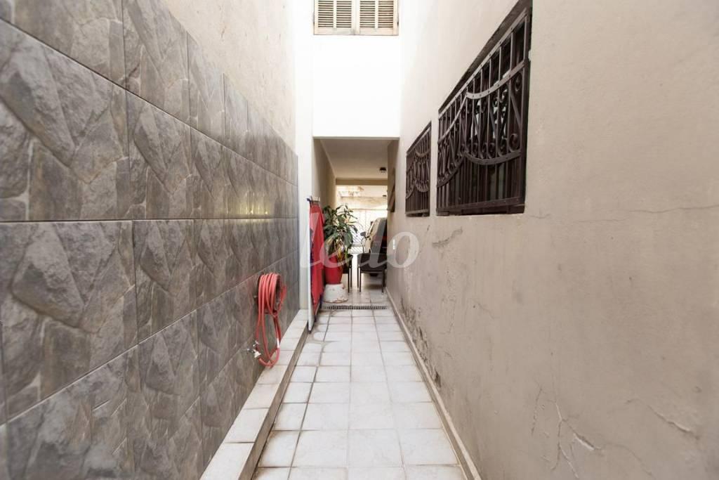 QUINTAL de Casa para alugar, sobrado com 183 m², 6 quartos e 4 vagas em Vila Gomes Cardim - São Paulo